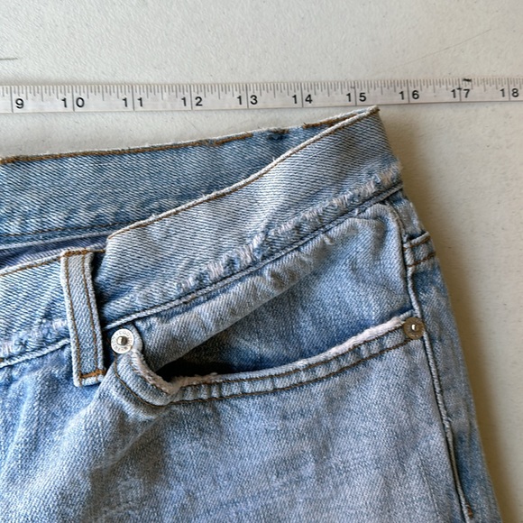 JUICY COUTURE | Vintage Y2K Distressed Light Wash Boot Cut Jeans - Picture 11 of 13